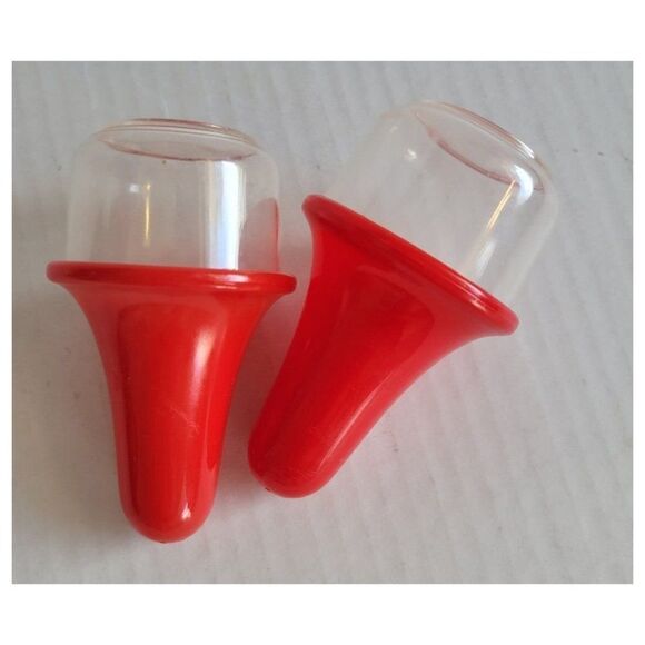 Vintage Midcentury Groovy Salt and Pepper Shakers - Picture 2 of 4